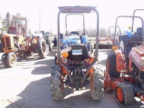 Used Kubota B7300 Tractor parts.