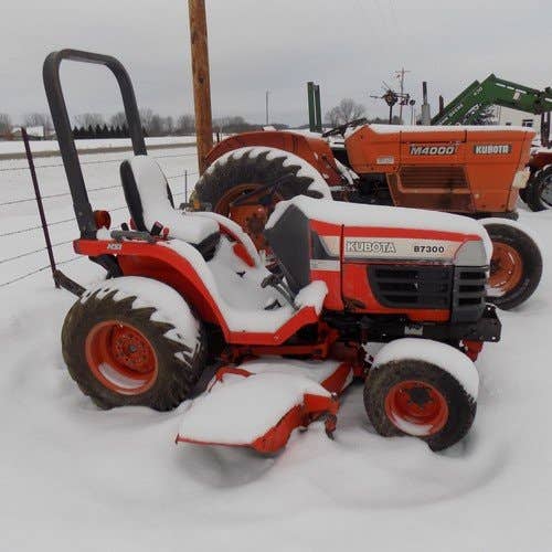 Used Kubota b7300 Tractor parts.