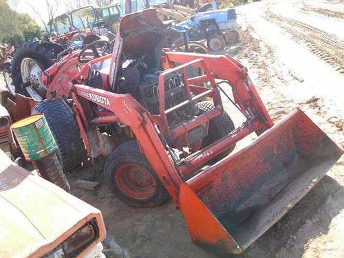 Used Kubota B7500 Tractor parts.