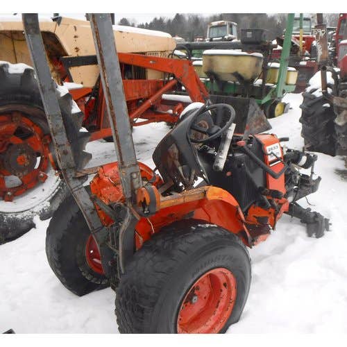 Used Kubota B7500 Tractor parts.