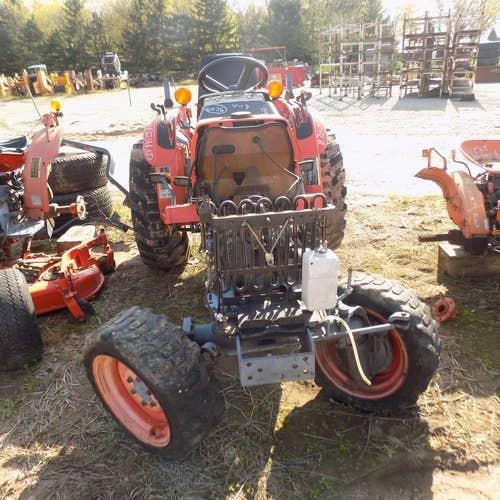 Used Kubota B7800 Tractor parts.