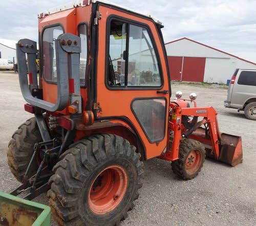 Used Kubota B7800 Tractor parts.