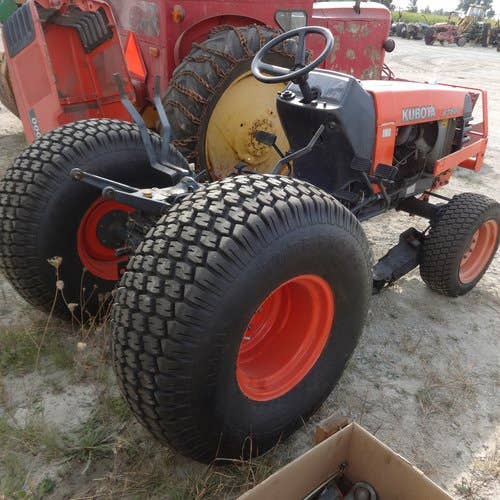 Used Kubota b7800 Tractor parts.