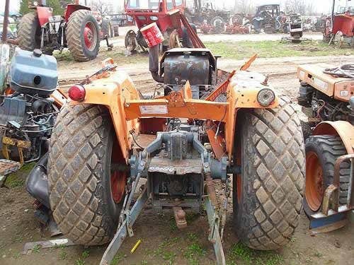 Used Kubota B8200 Tractor parts.