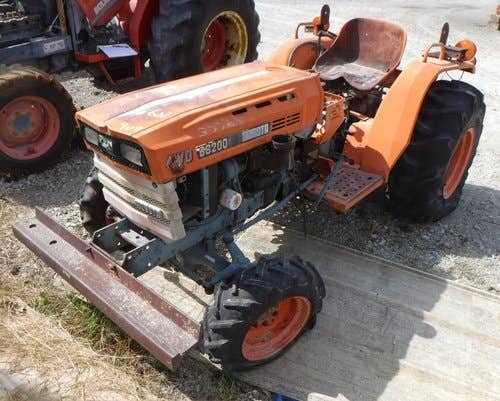 Used Kubota B8200 Tractor parts.