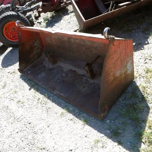 Used Kubota l1720 Loader / Backhoe Attachments parts.