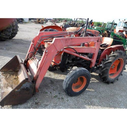 Used Kubota l185 Tractor parts.