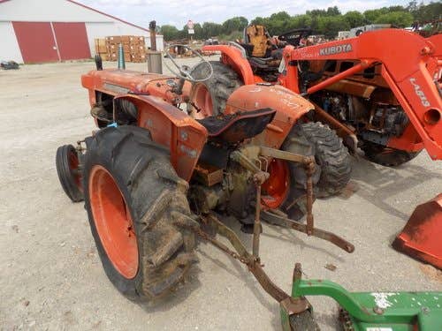 Used Kubota l210 Tractor parts.