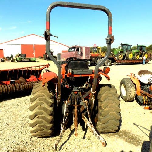Used Kubota l2501 Tractor parts.