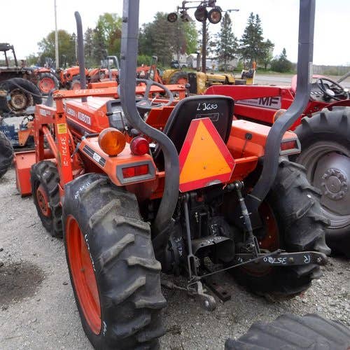 Used Kubota l2650 Tractor parts.