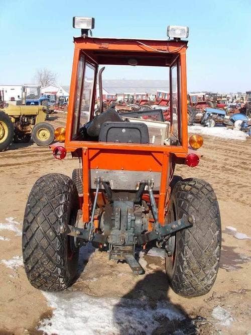 Used Kubota L275 Tractor parts.