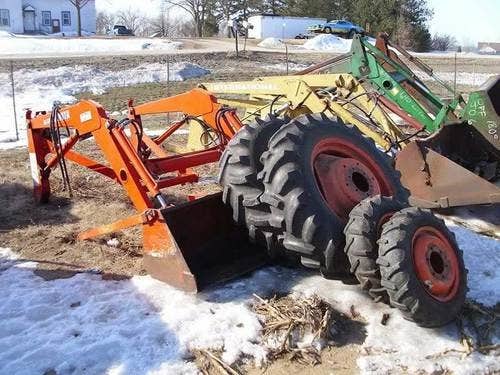 Used Kubota L275 Tractor parts.