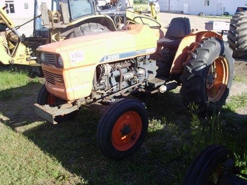 Used Kubota L285 Tractor parts.
