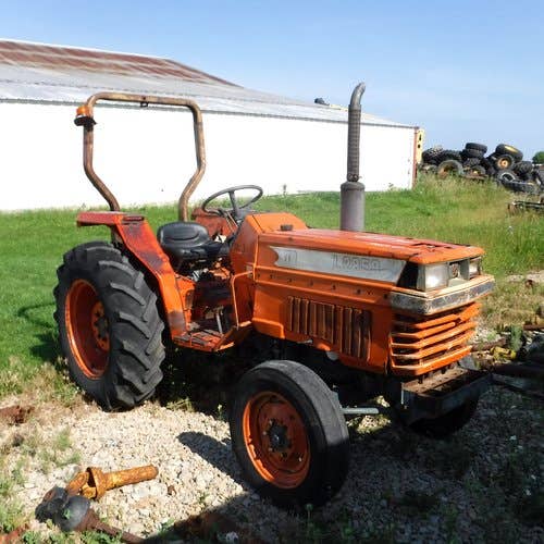 Used Kubota l2850 Tractor Parts