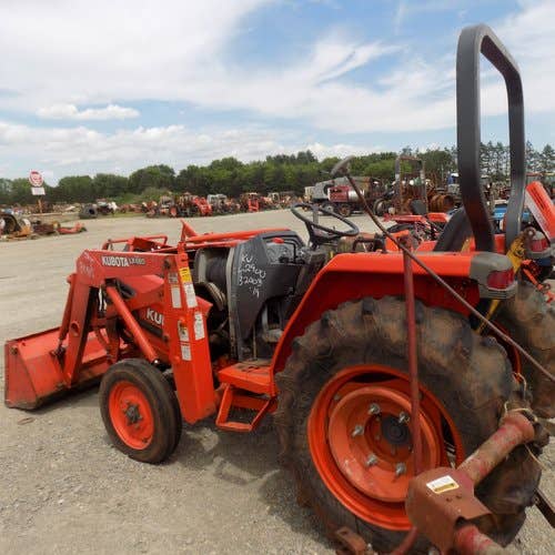 Used Kubota l2900 Tractor parts.