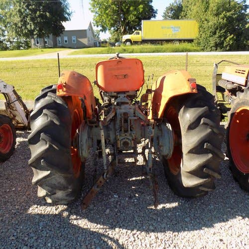 Used Kubota L295 Tractor parts.