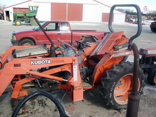 Used Kubota L3000 Tractor parts.