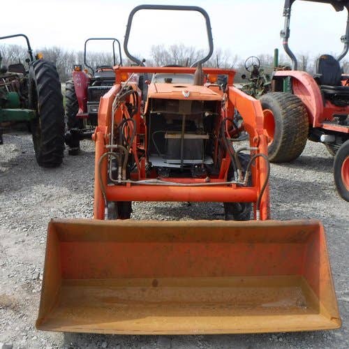 Used Kubota L3000 Tractor parts.