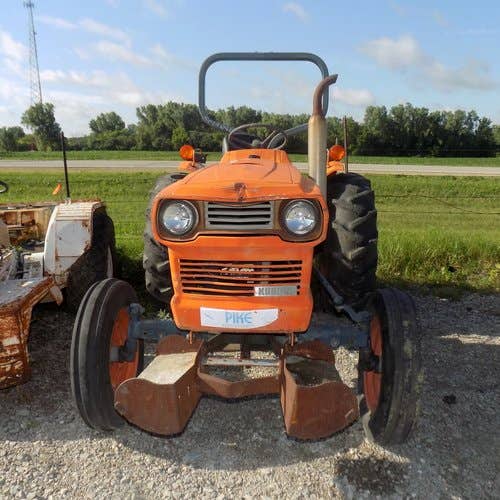 Used Kubota l305 Tractor parts.