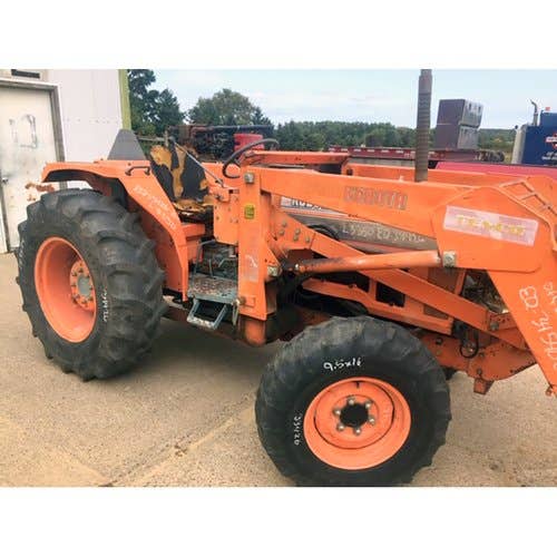 Used Kubota l3350 Tractor parts.