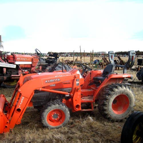 Used Kubota l3400 Tractor parts.