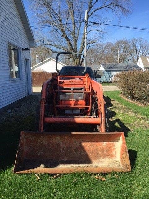 Used Kubota L4200 Tractor parts.