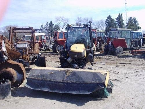 Used Kubota L5240 Tractor parts.
