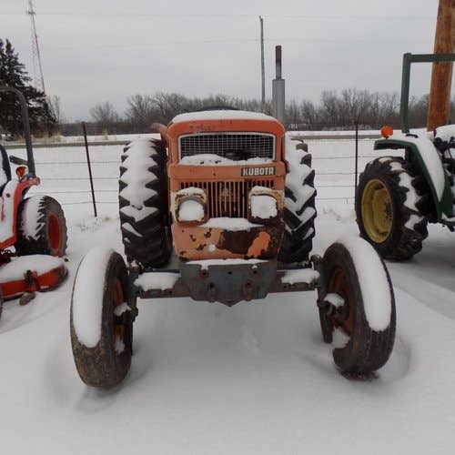 Used Kubota m4000 Tractor parts.