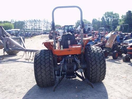 Used Kubota M4700 Tractor parts.