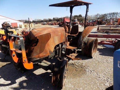 Used Kubota M7040 Tractor Parts Used Kubota M7040 Tractor Parts