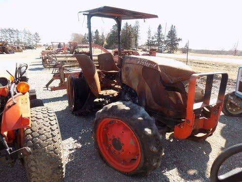 Used Kubota M7040 Tractor parts.