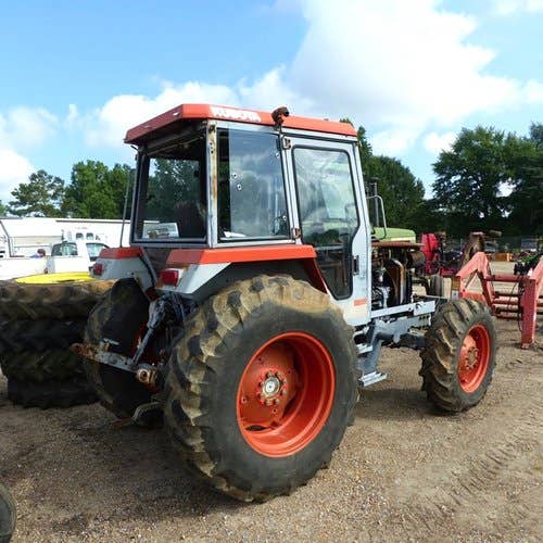 Used Kubota M7580 Tractor parts.