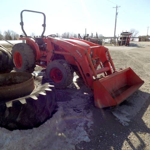 Used Kubota MX5100 Tractor parts.