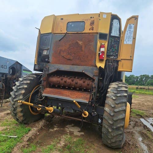 Used Lexion 480 Combine parts.