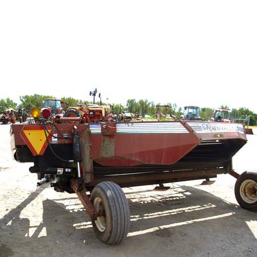 Used Macdon 4000 Hay Cutting parts.