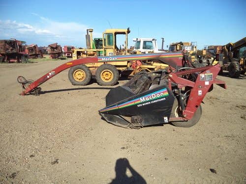 2001 Used Macdon 5010 Hay Cutting parts.