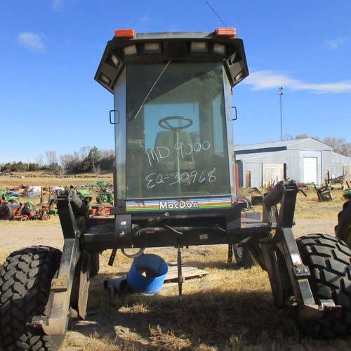 1995 Used Macdon 9000 Hay Cutting parts.