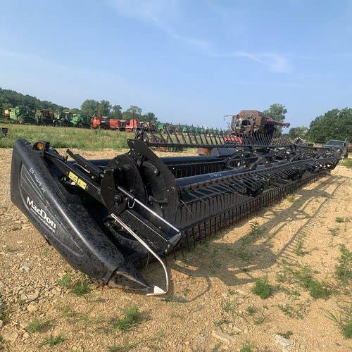 Used Macdon FD75 Header parts.
