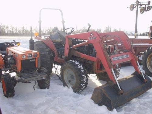 Used Massey Ferguson 1250 Tractor parts.