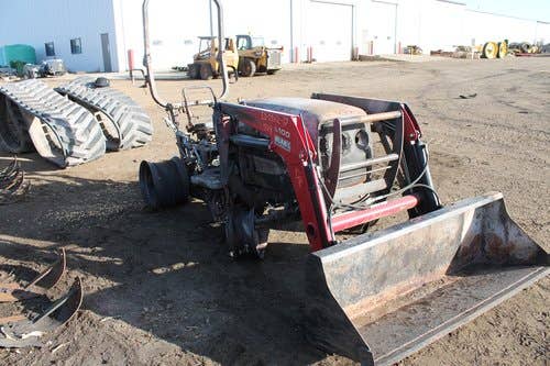 Used Massey Ferguson 1529 Tractor parts.