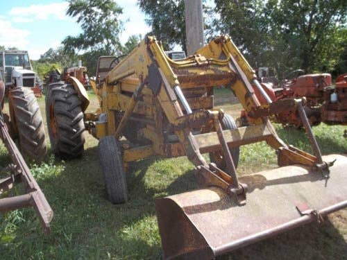 Used Massey Ferguson 3165 Tractor parts.