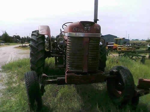 Used Massey Ferguson 90 Tractor parts.
