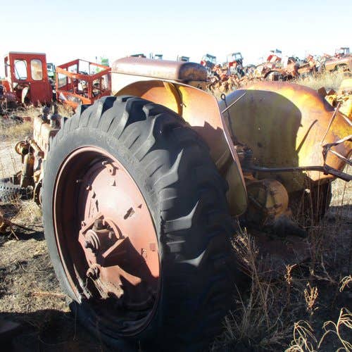 Used Minneapolis Moline UT Tractor parts.