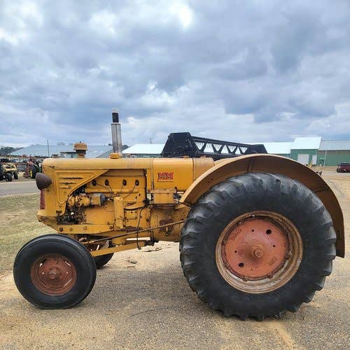 Used Minneapolis Moline UTS Tractor Used Minneapolis Moline UTS Tractor