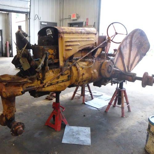 Used Minneapolis Moline ZTU Tractor parts.