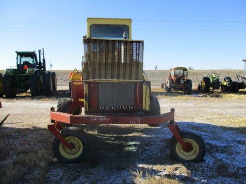 Used New Holland 1114 Hay Cutting parts.
