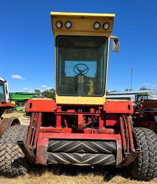 Used New Holland 1116 Hay Cutting parts.