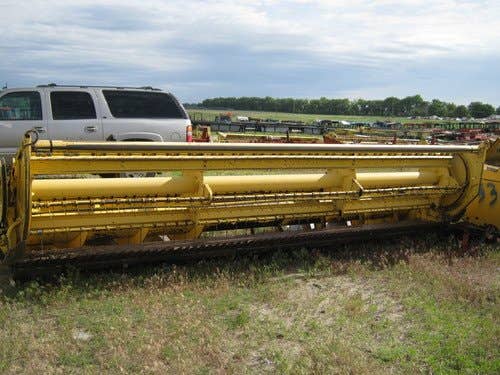 Used New Holland 1116 Header parts.