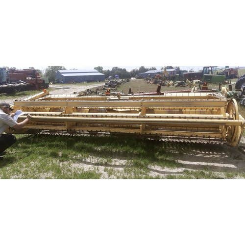 Used New Holland 1116 Header parts.