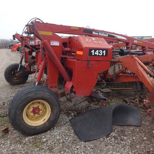 Used New Holland 1431 Hay Cutting parts.